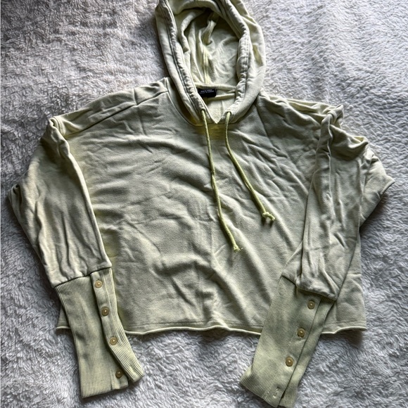 Nike dri-fit yoga cropped Hoodie with Buttoned Sleeves - Picture 1 of 6